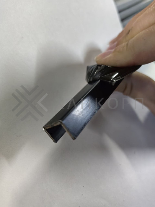 Поручень FOP-210, 16.8x13 под стекло 12 мм длина 4 м, нержавейка/черный