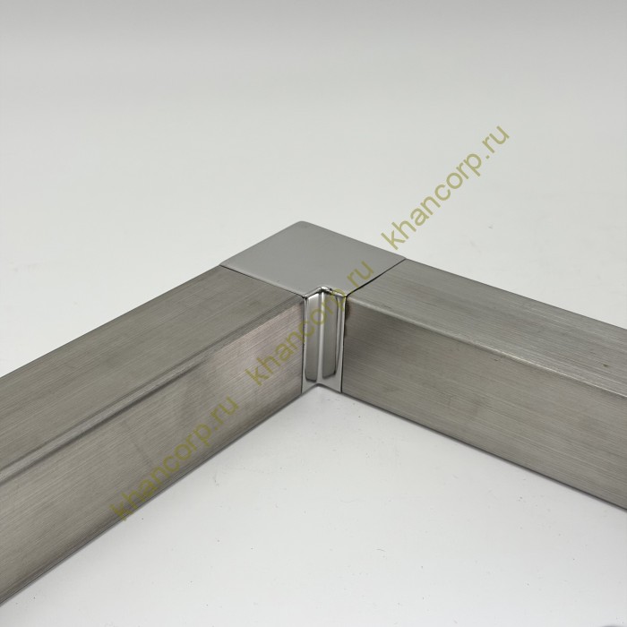Отвод для поручня FOP-40p.07 с пазом для трубы 40*40 мм, GRIT 600, нержавейка/полированный