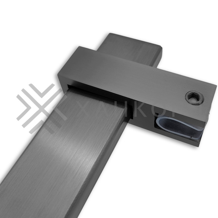 Держатель стекла FDC-31 сквозной 30х10 вертикальный, нержавейка/оружейная сталь