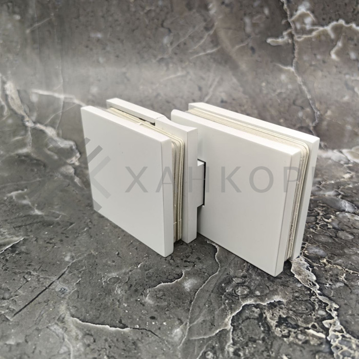 Петля Аврора FDP-184 стекло-стекло 90˚ с крышками, латунь/белый