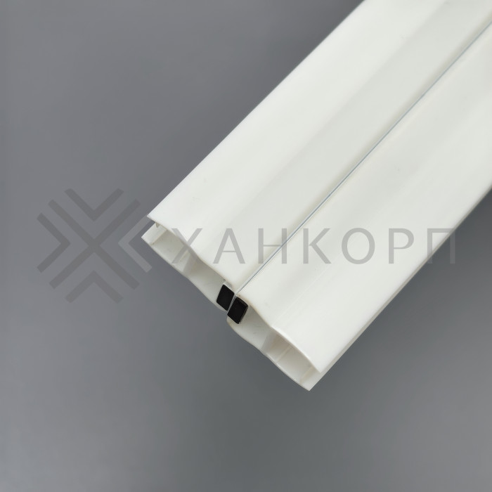 Уплотнитель магнитный ПРЕМИУМ 180° белый 2.5 м под стекло 8 мм FDPP-513.8