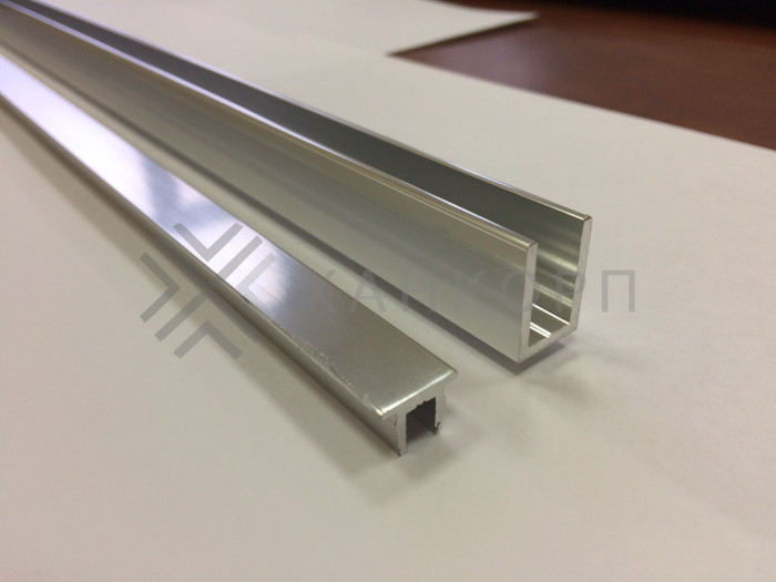 Верхняя заглушка FDPA-500.1 для п-образного профиля 19х13х2 мм, 1 м, алюминий/полированный