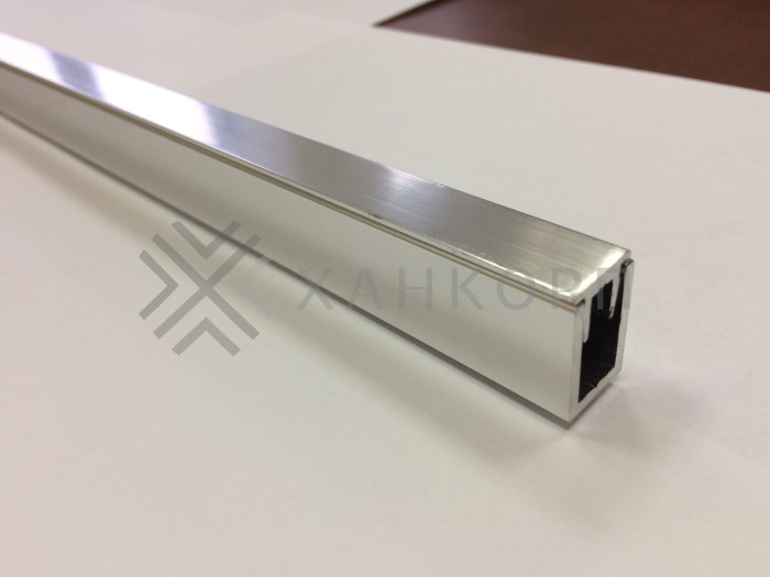 Верхняя заглушка FDPA-500.1 для п-образного профиля 19х13х2 мм, 1 м, алюминий/полированный