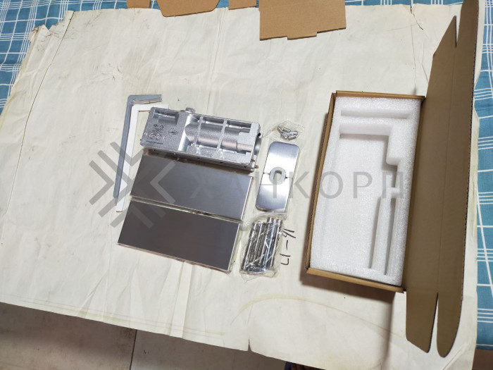 Петля с доводчиком. FKD-05 нагрузка от 60 до 100 кг, нержавейка/матовый