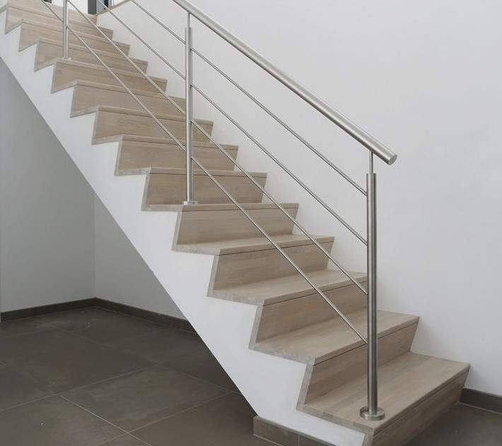 Комплектующие для перил и ограждений