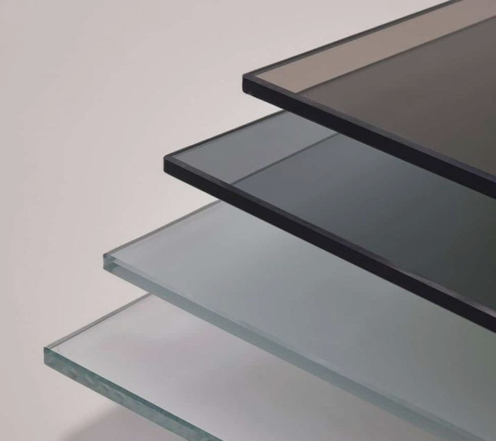 Закаленное стекло для перегородок, дверей и душевых кабин