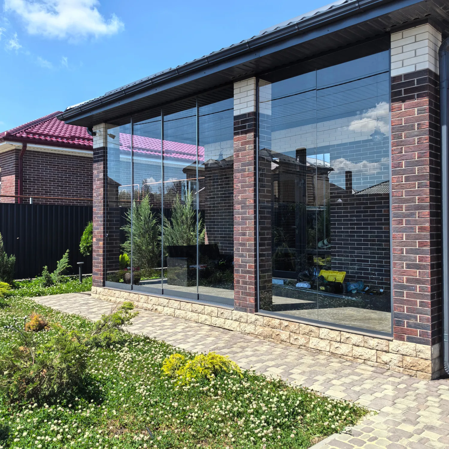 Интернет-магазин фурнитуры для стекла и стеклянных конструкций